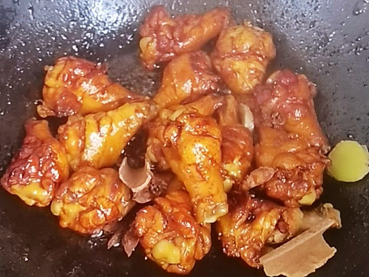 雞腿的花式做法-雞腿燜野筍，配菜豐富，營養美味，孩子超愛吃的做法-家常味燜菜譜