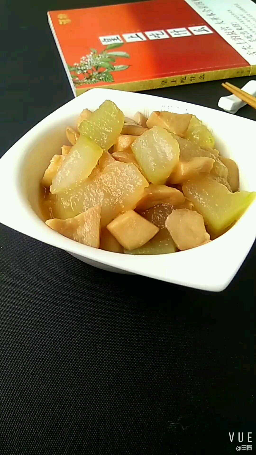 紅燒冬瓜杏鮑菇的做法-咸鮮味燒菜譜-易網健康養生網 紅燒冬瓜杏鮑菇的做法-咸鮮味燒菜譜