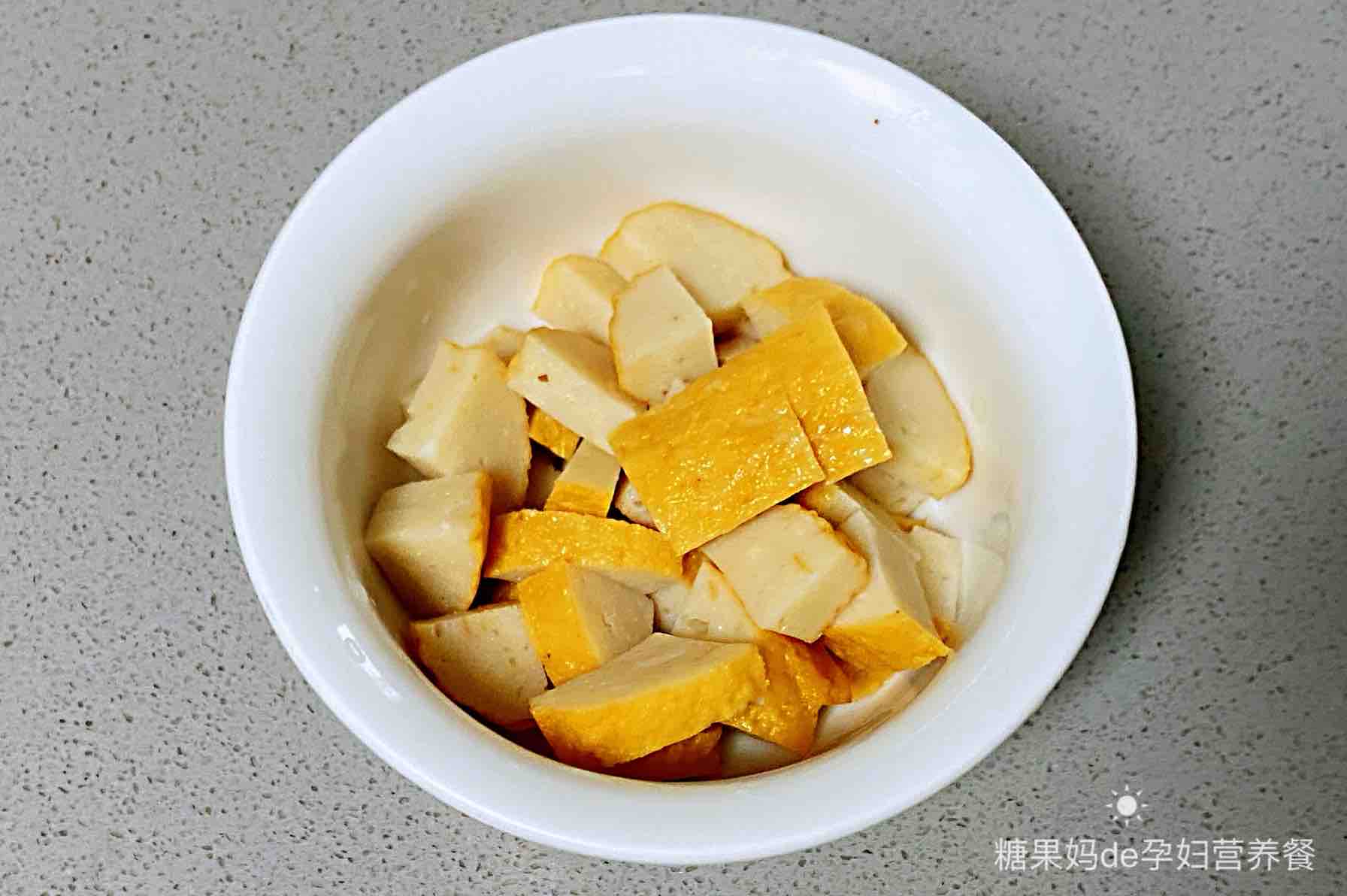 【孕婦食譜】絲瓜燴魚餅，甜鮮美味，色澤鮮艷、低脂又營(yíng)養(yǎng)～的做法-咸鮮味燴菜譜