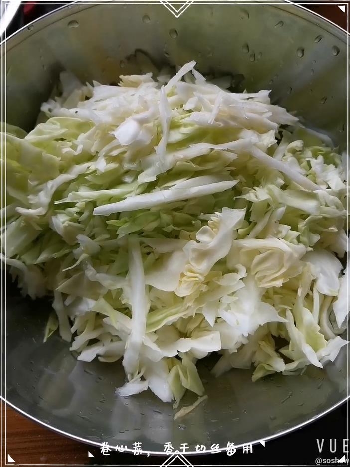 卷心菜雞蛋炒粉干的做法-家常味炒菜譜