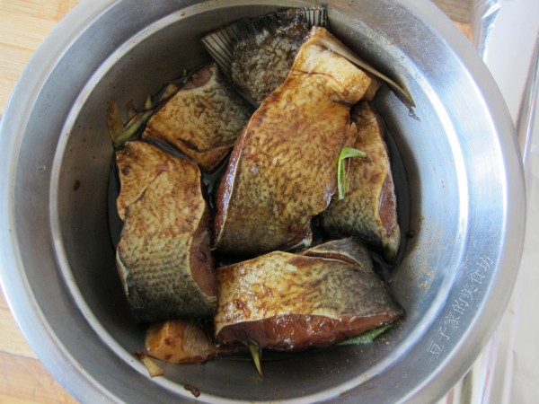 烤魚(yú)的做法-香辣味烘焙菜譜