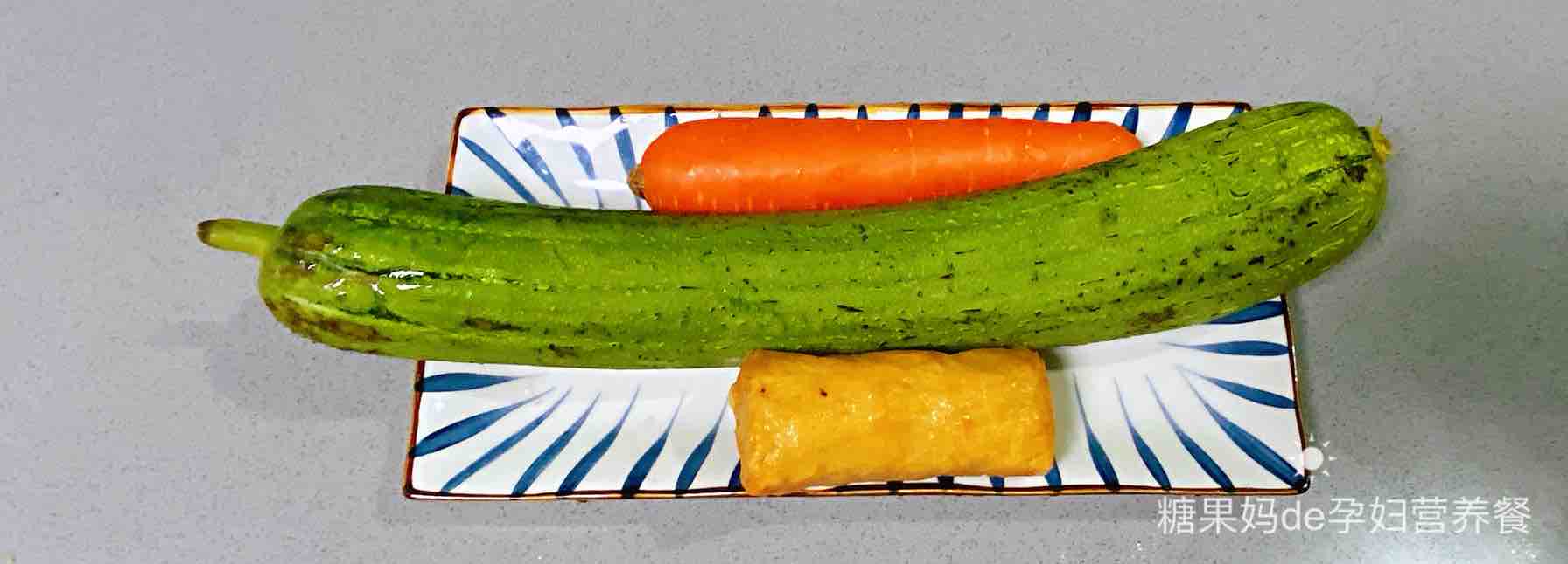 【孕婦食譜】絲瓜燴魚餅，甜鮮美味，色澤鮮艷、低脂又營(yíng)養(yǎng)～的做法-咸鮮味燴菜譜