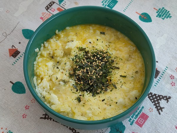 這款蛋炒飯，顏值與味道并存，不怕小朋友不愛吃飯了的做法-家常味炒菜譜