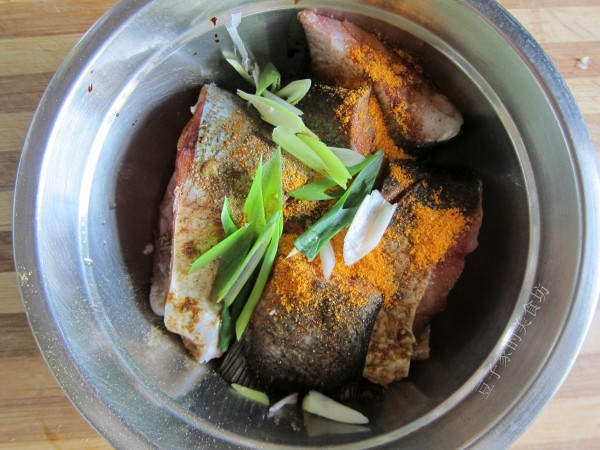 烤魚(yú)的做法-香辣味烘焙菜譜