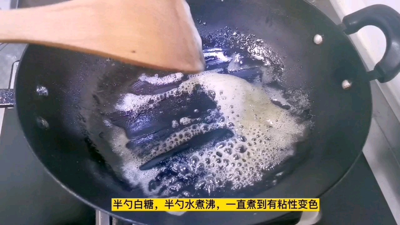 排骨燉豆角的家常做法，用料簡(jiǎn)單口感上乘，一鍋米飯不夠吃了的做法-家常味燉菜譜