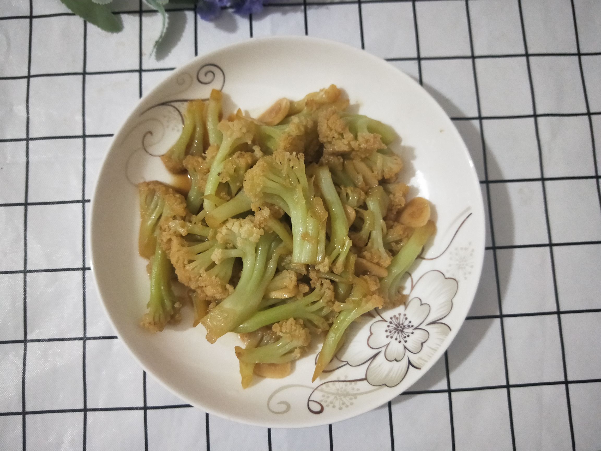 素炒青梗花菜的做法-家常味炒菜譜-易網(wǎng)健康養(yǎng)生網(wǎng) 素炒青梗花菜的做法-家常味炒菜譜