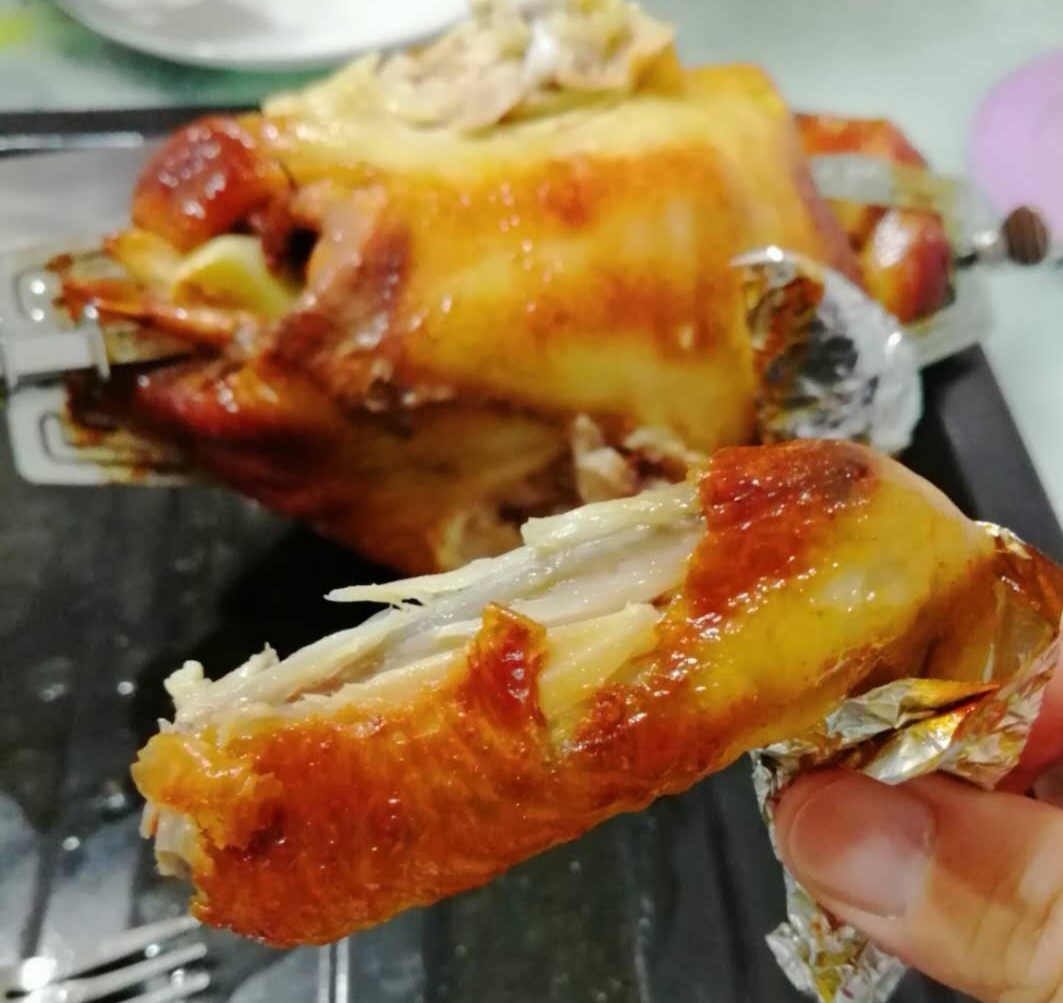 奧爾良烤雞的做法-香辣味烤菜譜-易網健康養生網 奧爾良烤雞的做法-香辣味烤菜譜