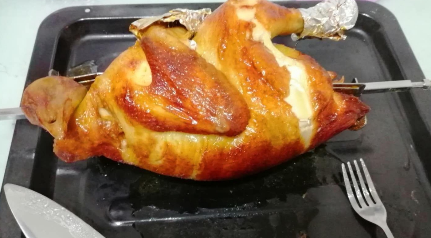 奧爾良烤雞的做法-香辣味烤菜譜-易網健康養生網 奧爾良烤雞的做法-香辣味烤菜譜