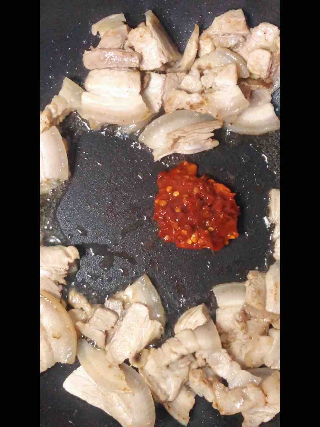 尖椒回鍋肉的做法-家常味炒菜譜