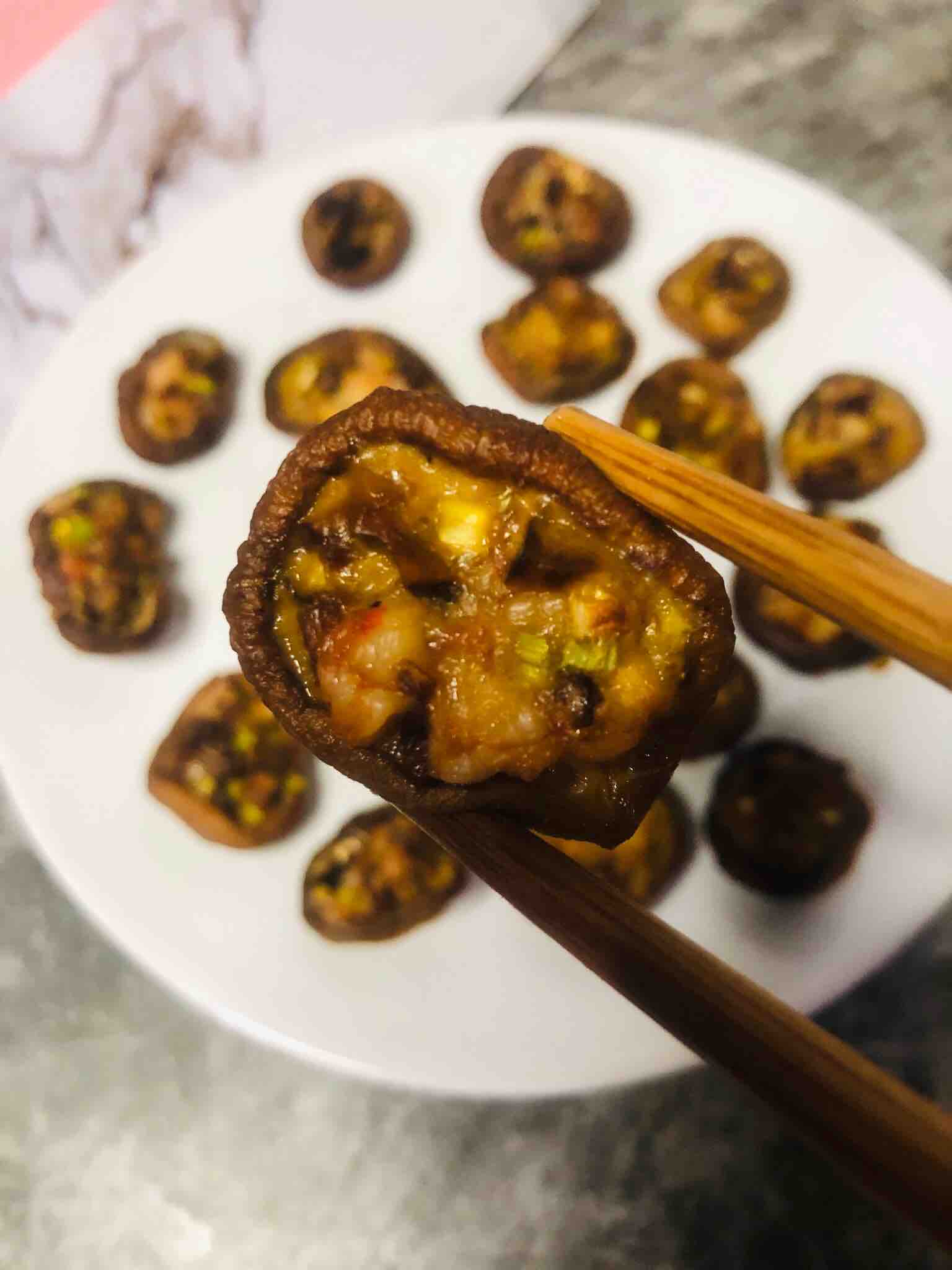 香菇蝦泥堡的做法-咸鮮味烤菜譜-易網健康養生網 香菇蝦泥堡的做法-咸鮮味烤菜譜