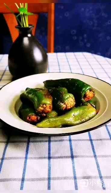 青椒塞肉的做法-家常味煮菜譜