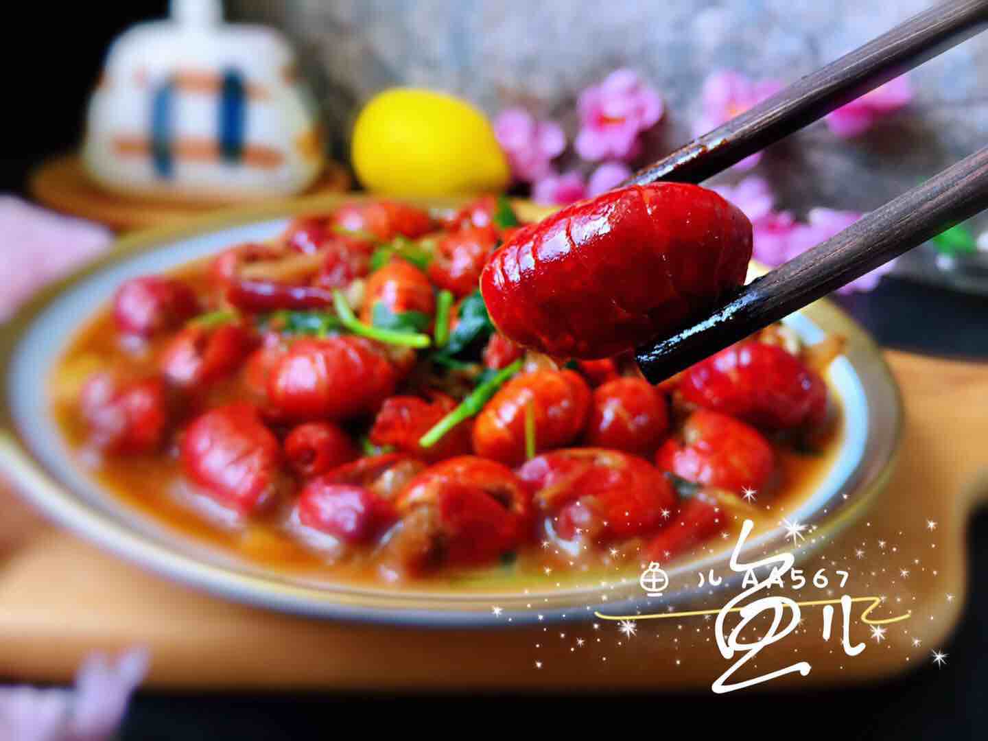 香辣龍蝦尾的做法-香辣味炒菜譜-易網健康養生網 香辣龍蝦尾的做法-香辣味炒菜譜