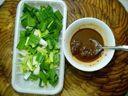 玫瑰腐乳燒鯽魚(yú)的做法-醬香味燒菜譜