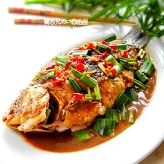 玫瑰腐乳燒鯽魚(yú)的做法-醬香味燒菜譜