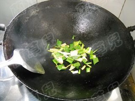玫瑰腐乳燒鯽魚(yú)的做法-醬香味燒菜譜