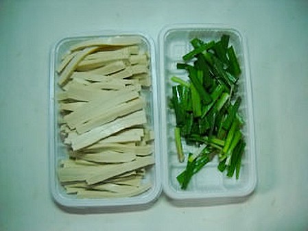 韭香肉絲豆干的做法-家常味炒菜譜