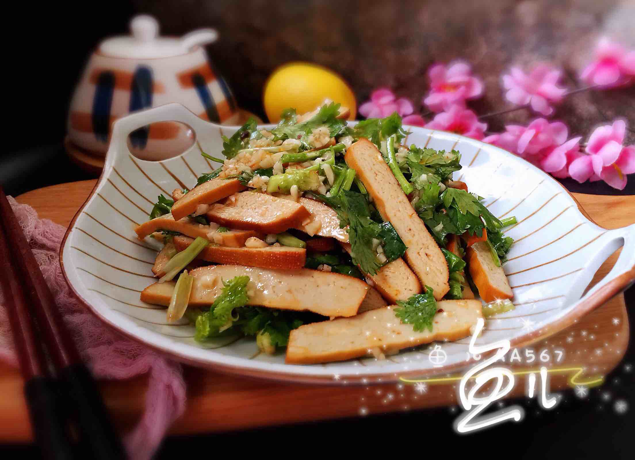 涼拌香干的做法-咸鮮味拌菜譜-易網健康養(yǎng)生網 涼拌香干的做法-咸鮮味拌菜譜