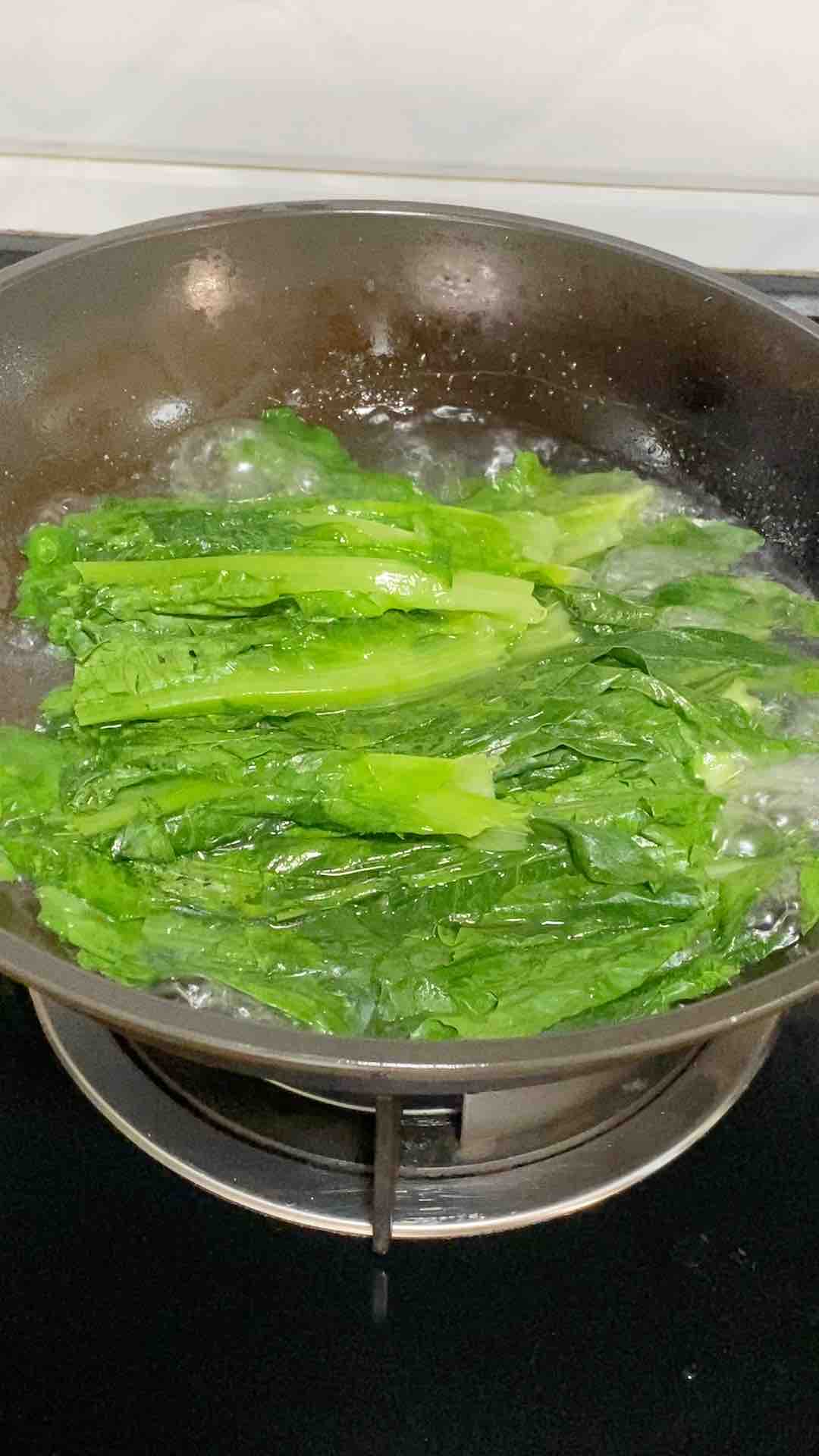 家常菜，醬拌油麥菜的做法-家常味煮菜譜