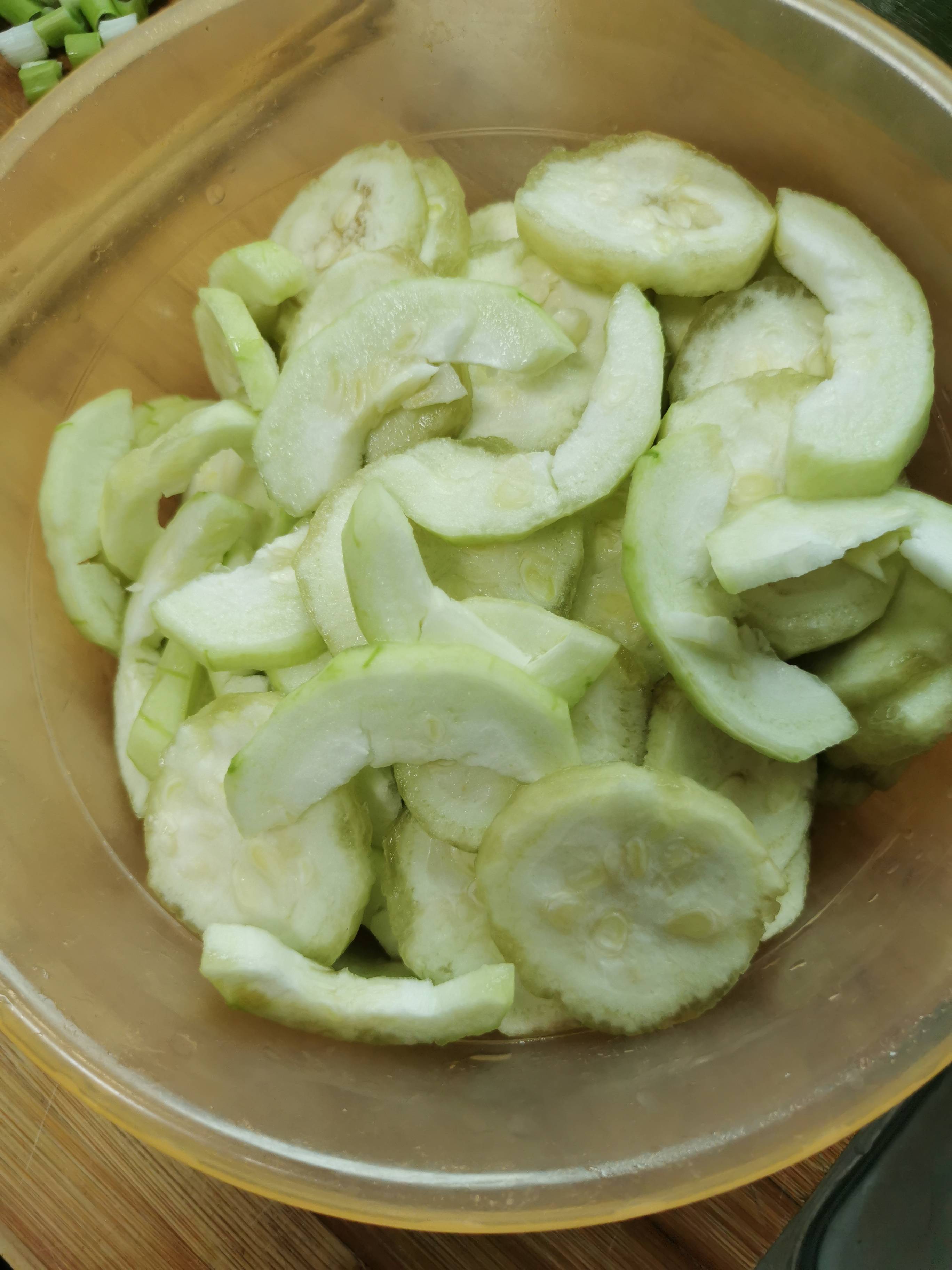 絲瓜炒蛤蜊肉的做法-家常味炒菜譜