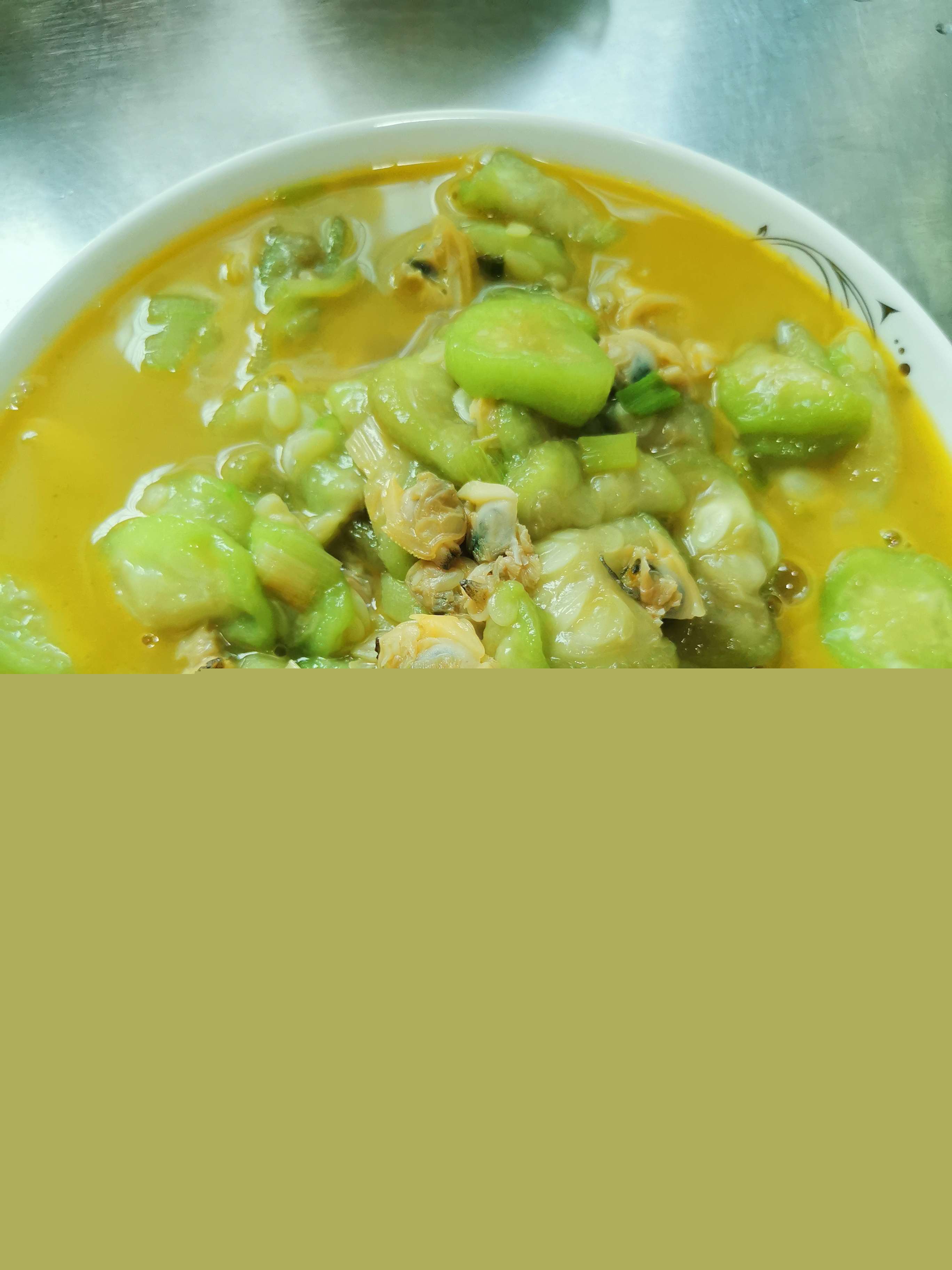 絲瓜炒蛤蜊肉的做法-家常味炒菜譜-易網健康養生網 絲瓜炒蛤蜊肉的做法-家常味炒菜譜