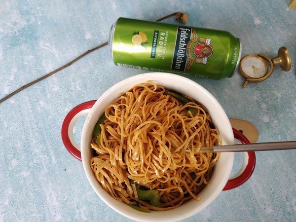 啤酒燉豆絲,吃過沒,來一份的做法-其它口味燉菜譜-易網健康養生網 啤酒燉豆絲,吃過沒,來一份的做法-其它口味燉菜譜