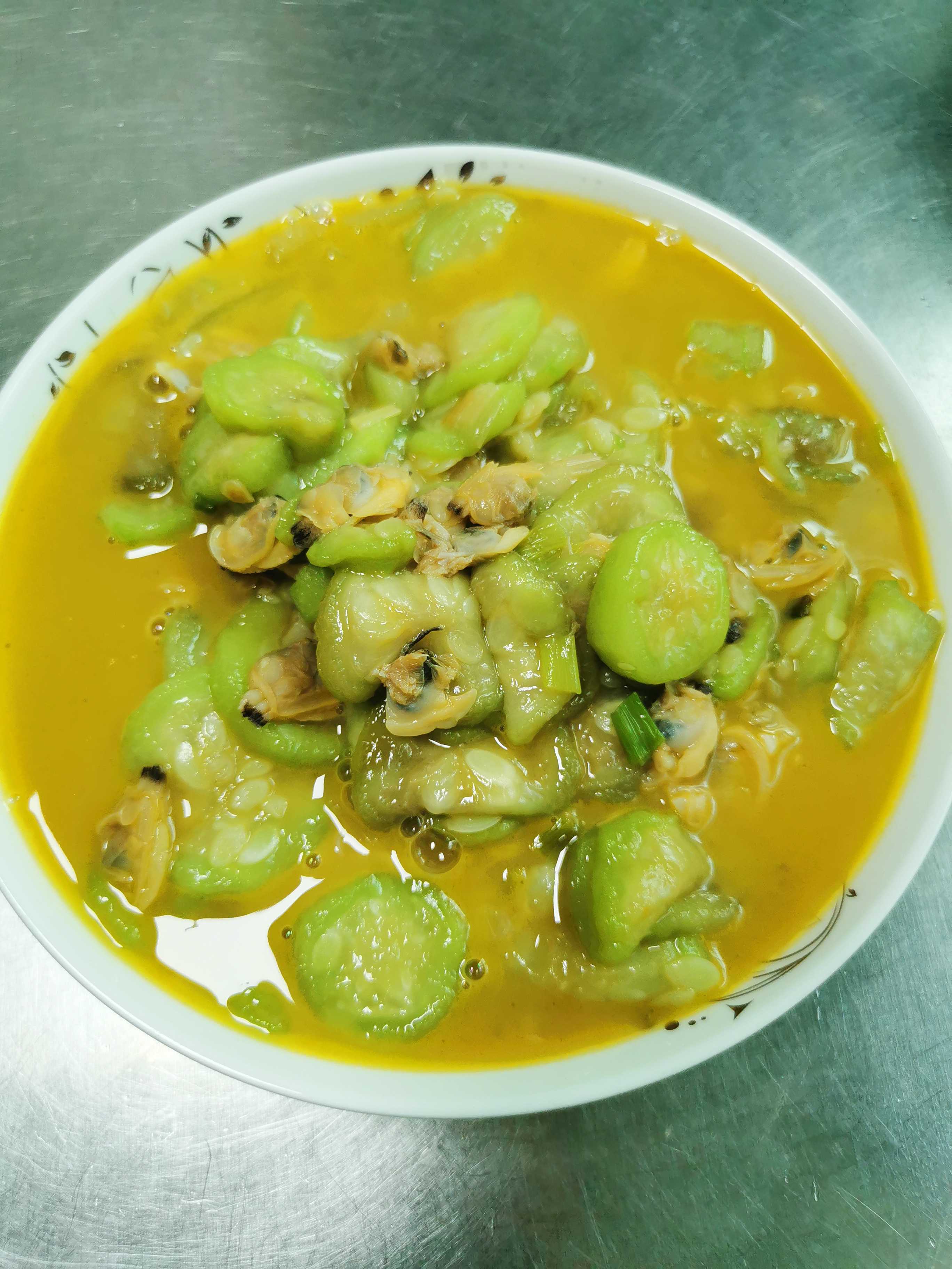 絲瓜炒蛤蜊肉的做法-家常味炒菜譜-易網健康養生網 絲瓜炒蛤蜊肉的做法-家常味炒菜譜