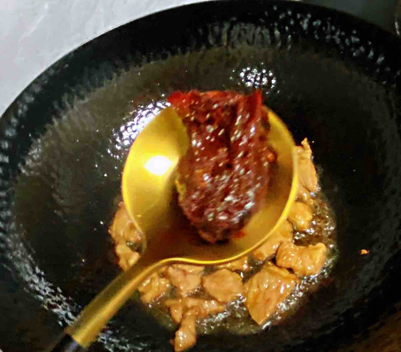 孕婦食譜蔥爆鹽煎肉,香甜脆爽、蔥香濃厚~的作法-咸鮮味燒菜譜-易網(wǎng)健康養(yǎng)生網(wǎng) 孕婦食譜蔥爆鹽煎肉,香甜脆爽、蔥香濃厚~的作法-咸鮮味燒菜譜