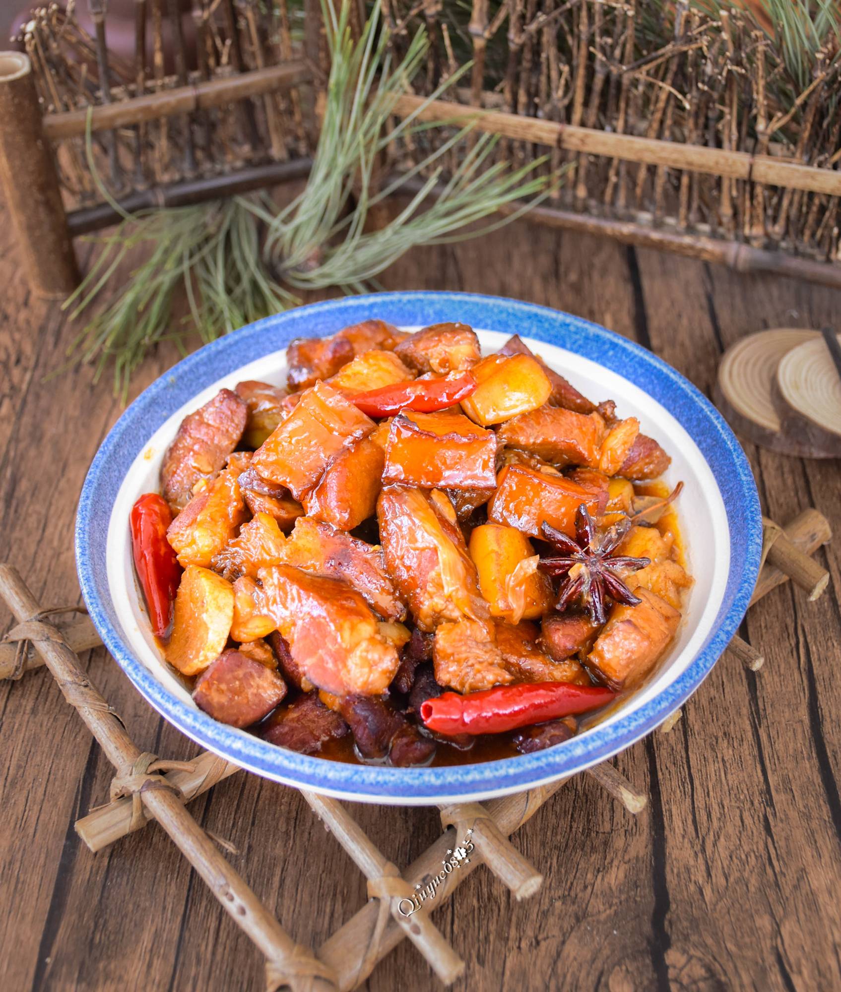 紅燒肉的做法-家常味燉菜譜-易網(wǎng)健康養(yǎng)生網(wǎng) 紅燒肉的做法-家常味燉菜譜