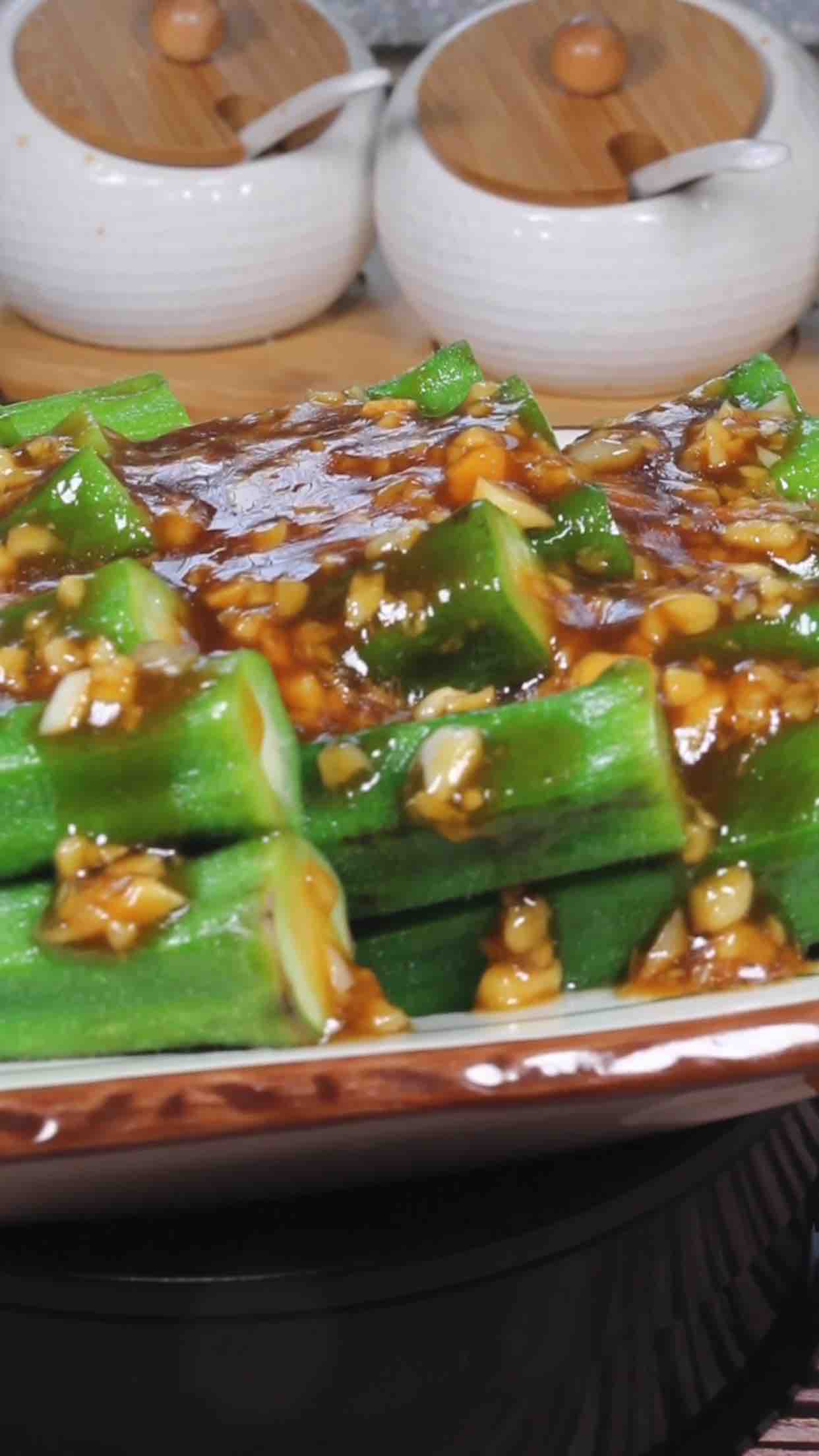 蒜蓉秋葵的做法-蒜香味拌菜譜-易網(wǎng)健康養(yǎng)生網(wǎng) 蒜蓉秋葵的做法-蒜香味拌菜譜