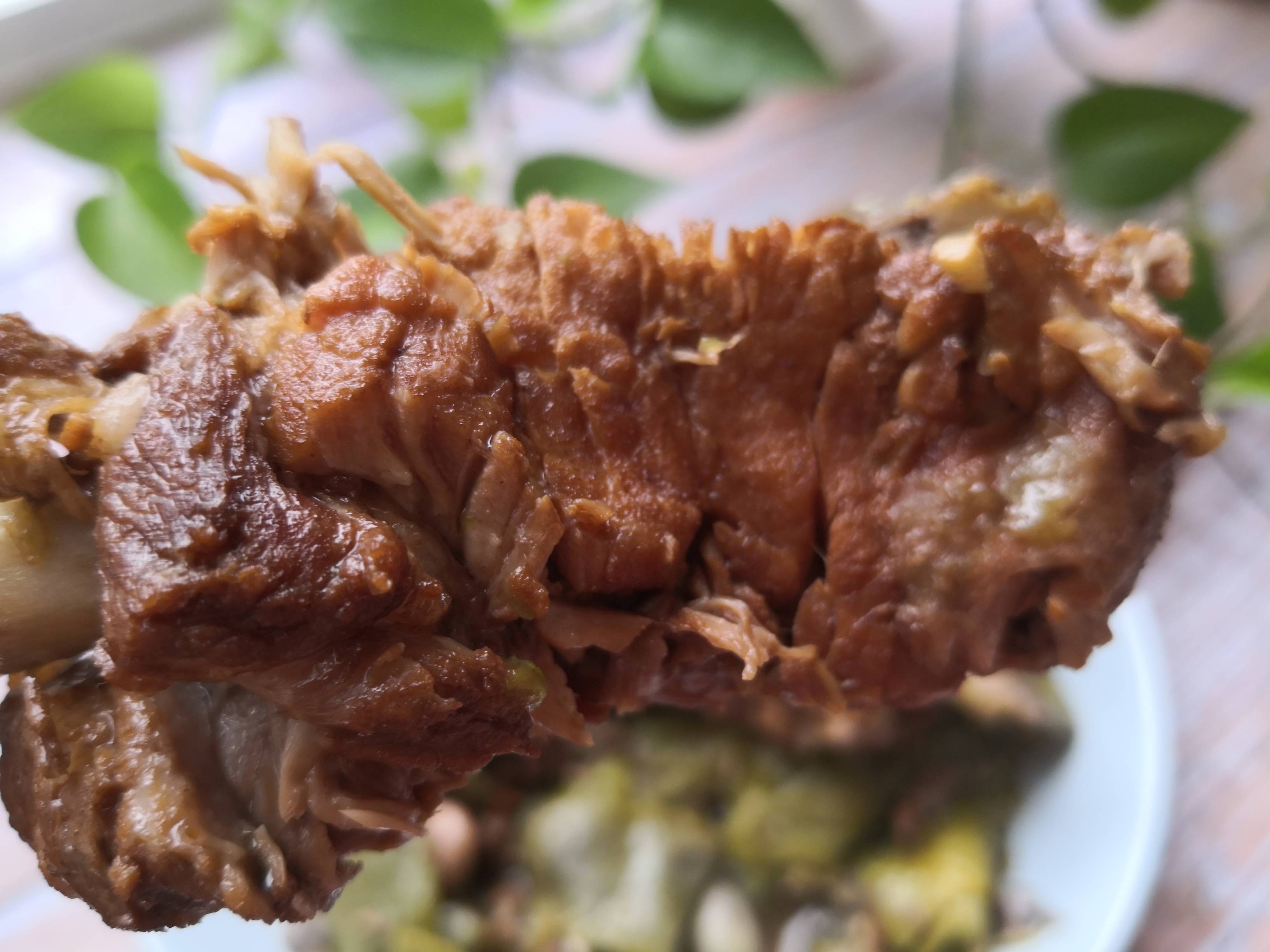 排骨油豆的做法-家常味燉菜譜-易網(wǎng)健康養(yǎng)生網(wǎng) 排骨油豆的做法-家常味燉菜譜