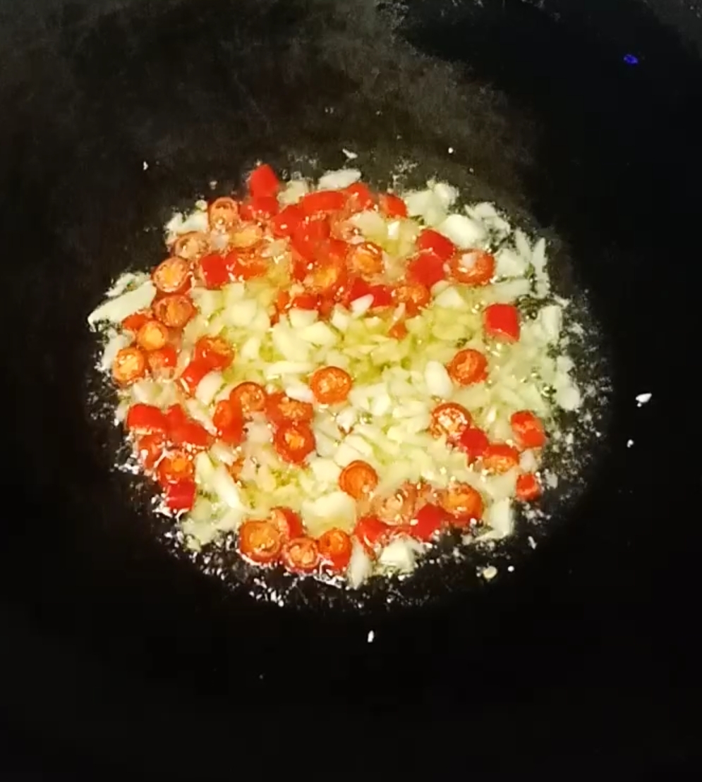 蒜香酸豆角的做法-酸辣味炒菜譜
