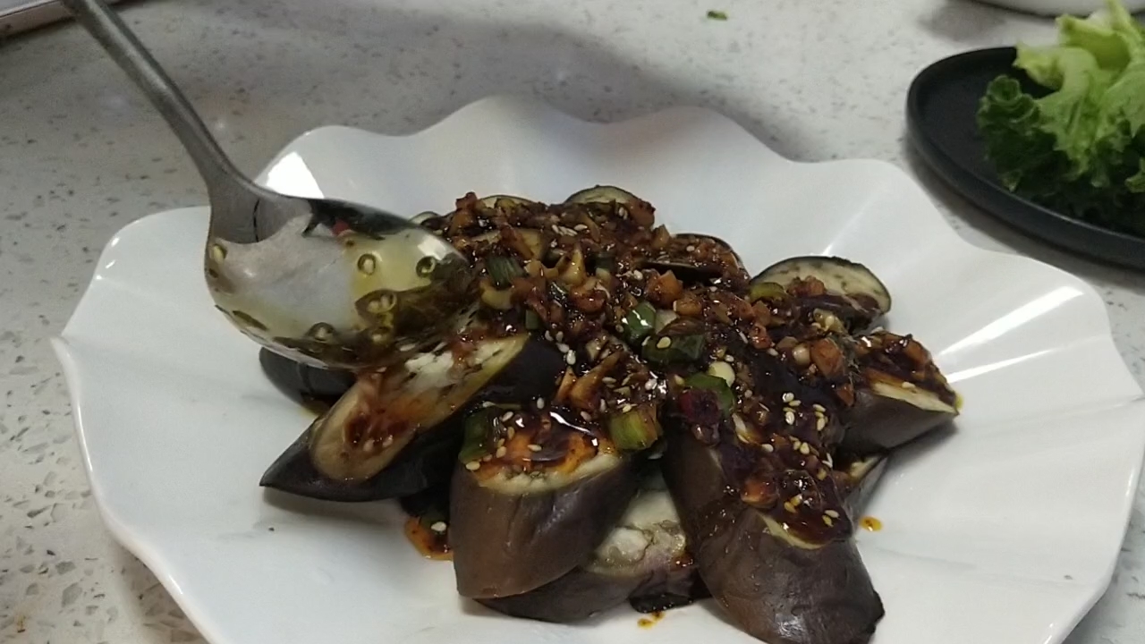 解暑開胃的涼拌茄子的做法-咸鮮味蒸菜譜