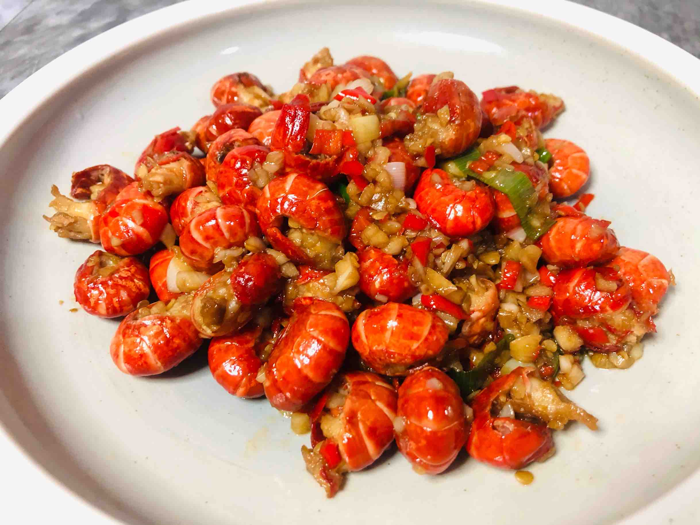 蒜蓉米椒蝦尾的做法-蒜香味炒菜譜-易網健康養生網 蒜蓉米椒蝦尾的做法-蒜香味炒菜譜