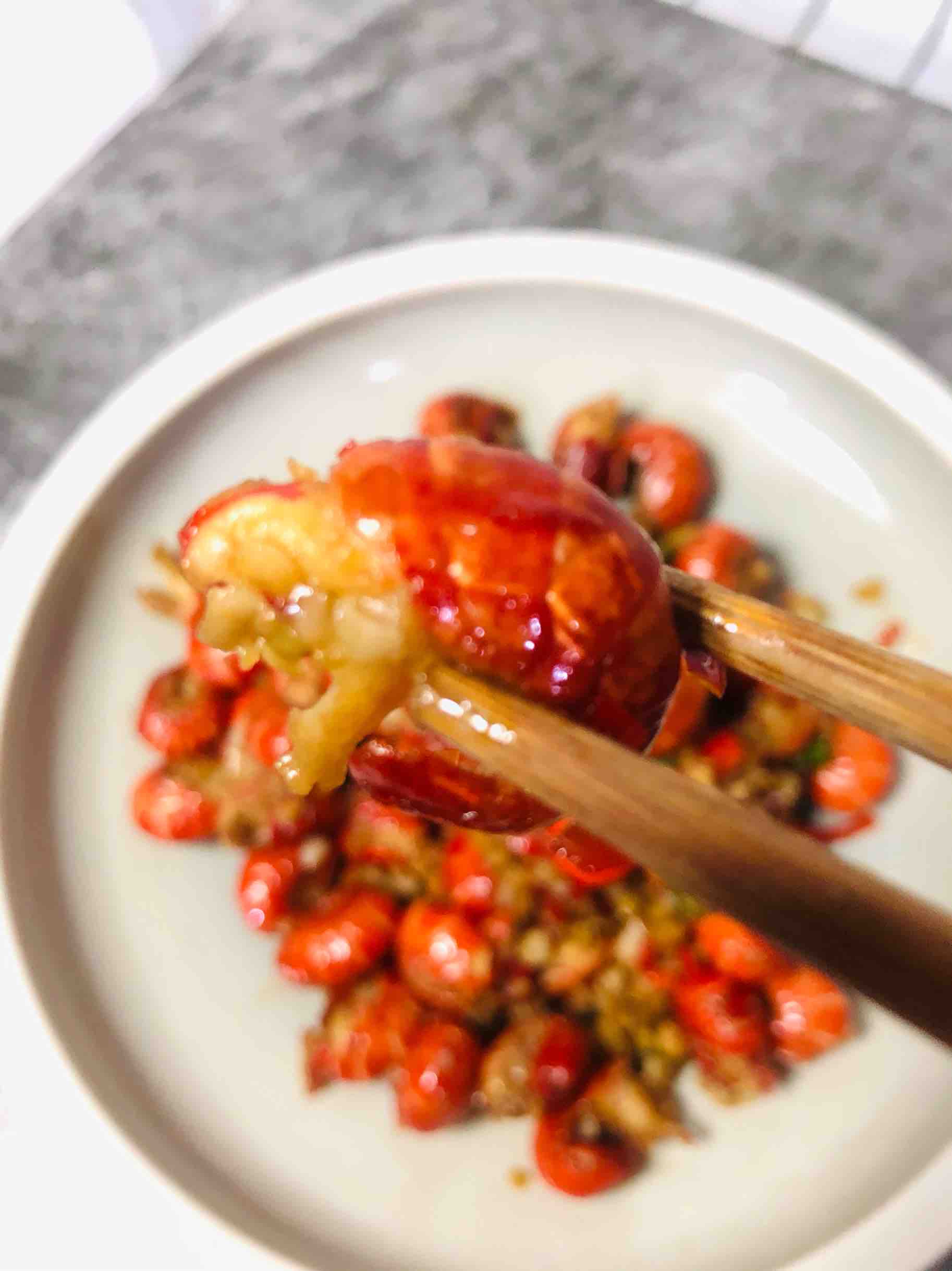 蒜蓉米椒蝦尾的做法-蒜香味炒菜譜-易網健康養生網 蒜蓉米椒蝦尾的做法-蒜香味炒菜譜