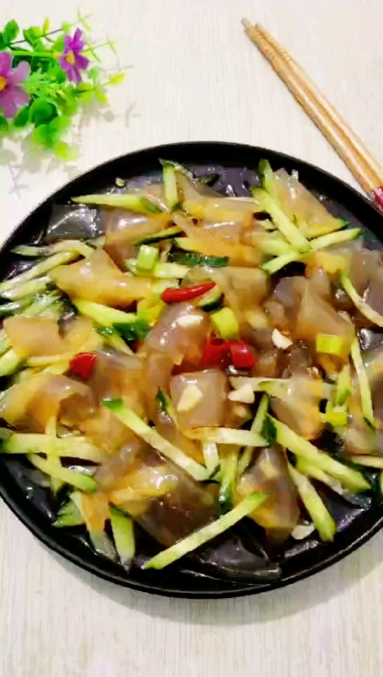 黃瓜絲拌拉皮的做法-酸甜味拌菜譜