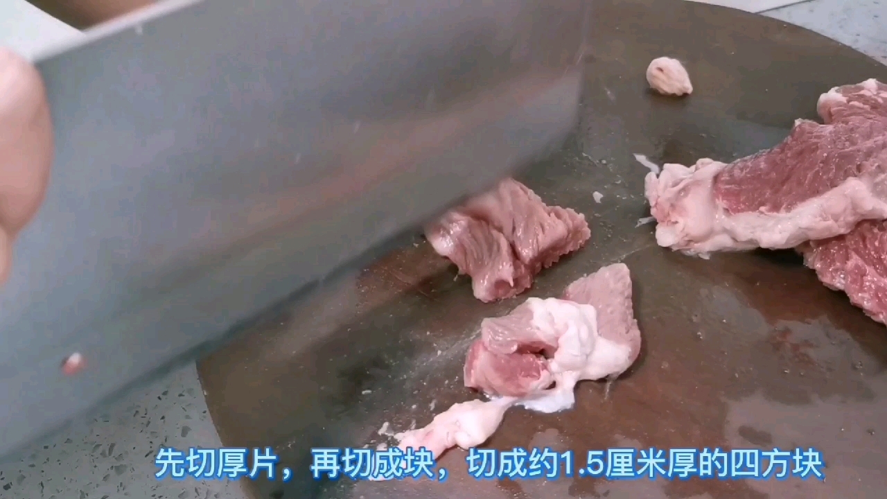2塊咖喱就能搞定的美味，不需要其他調味品，兒子說比買的好吃多了的做法-咖喱味煮菜譜