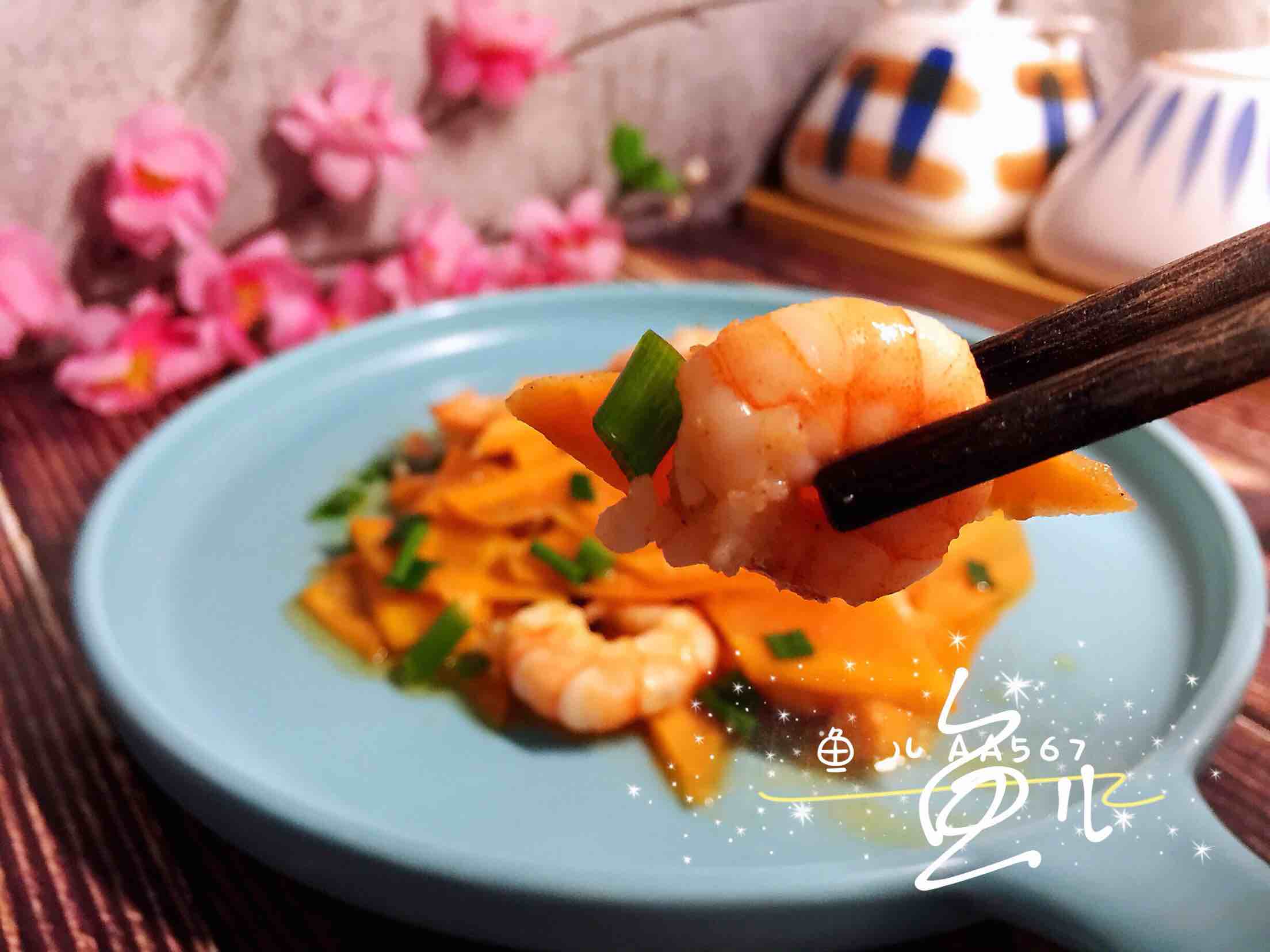胡蘿卜炒蝦仁的做法-家常味炒菜譜-易網健康養生網 胡蘿卜炒蝦仁的做法-家常味炒菜譜