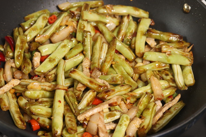 干煸四季豆?fàn)F肉的做法-家常味炒菜譜
