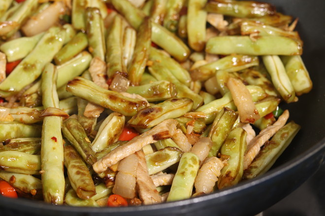 干煸四季豆?fàn)F肉的做法-家常味炒菜譜