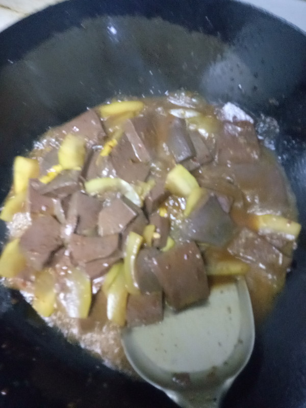農家葫蘆炒豬血的做法-家常味炒菜譜
