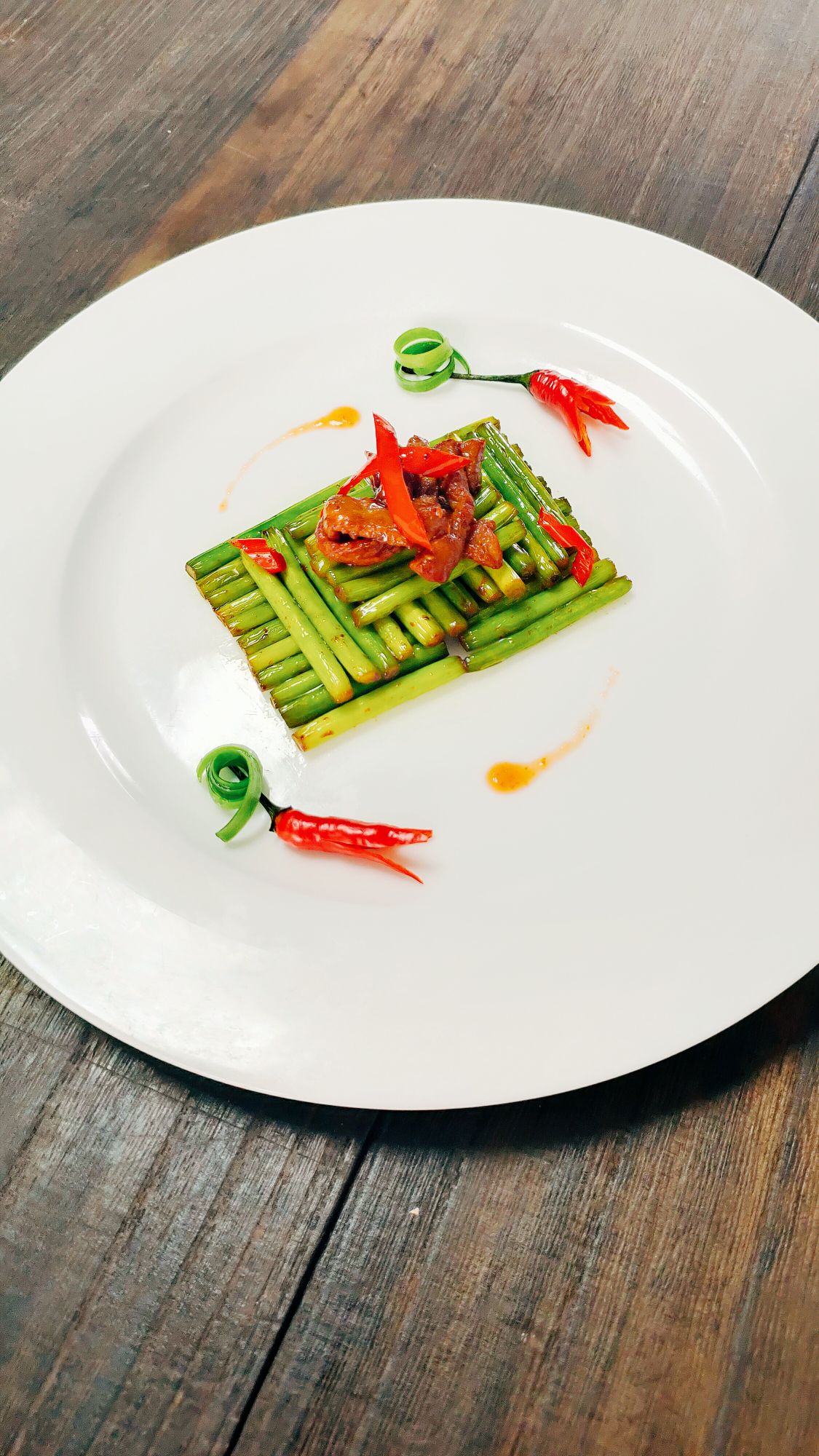 蒜薹炒肉的做法-家常味炒菜譜-易網(wǎng)健康養(yǎng)生網(wǎng) 蒜薹炒肉的做法-家常味炒菜譜