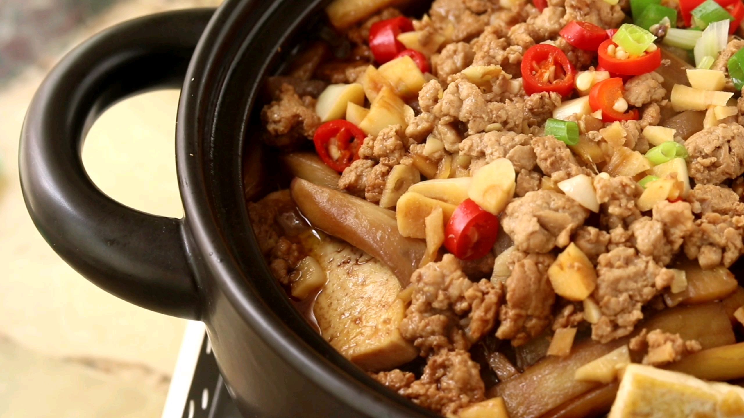 豆腐肉沫茄子煲的做法-家常味煮菜譜