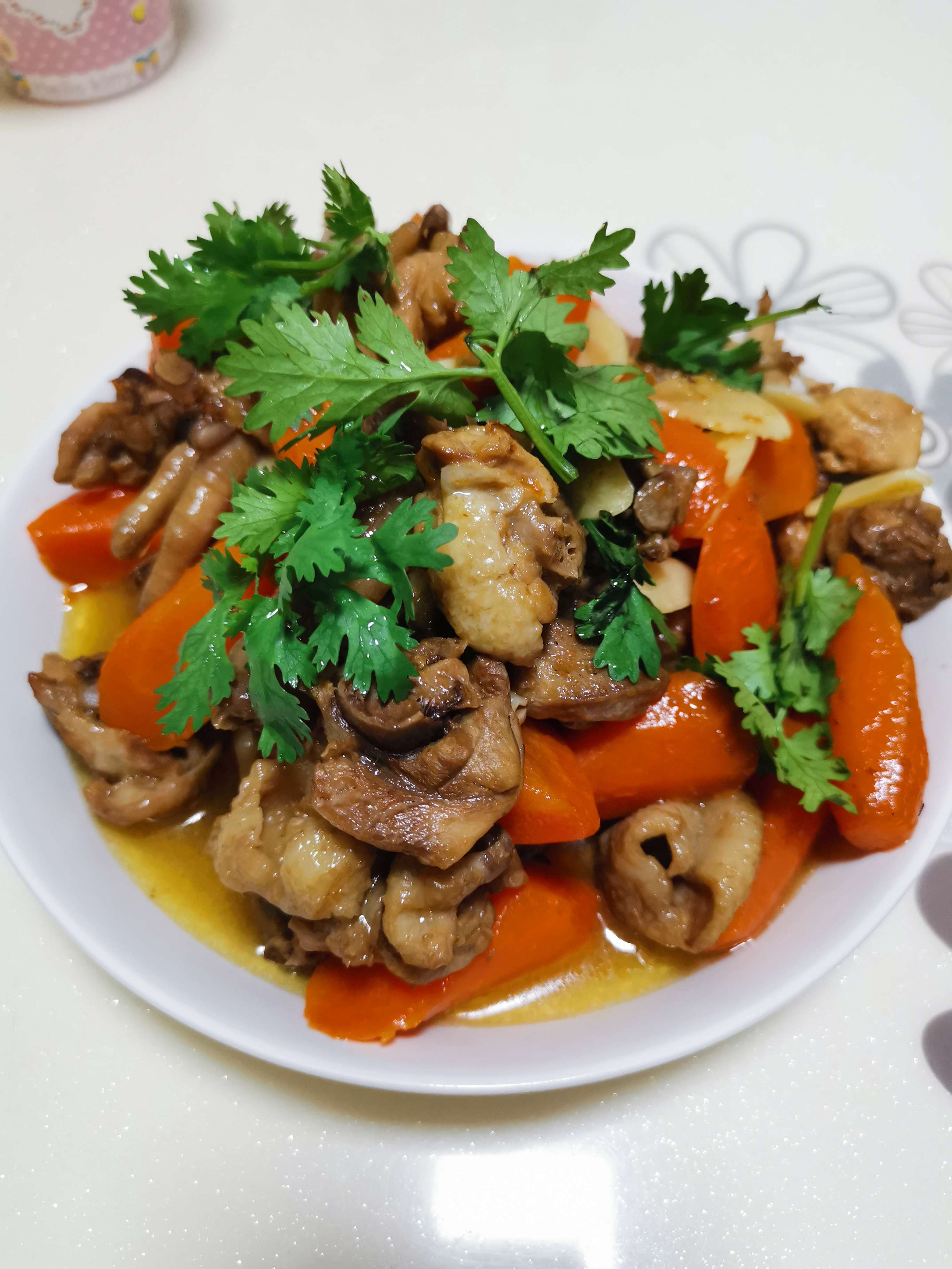 胡蘿卜炒雞的做法-家常味炒菜譜