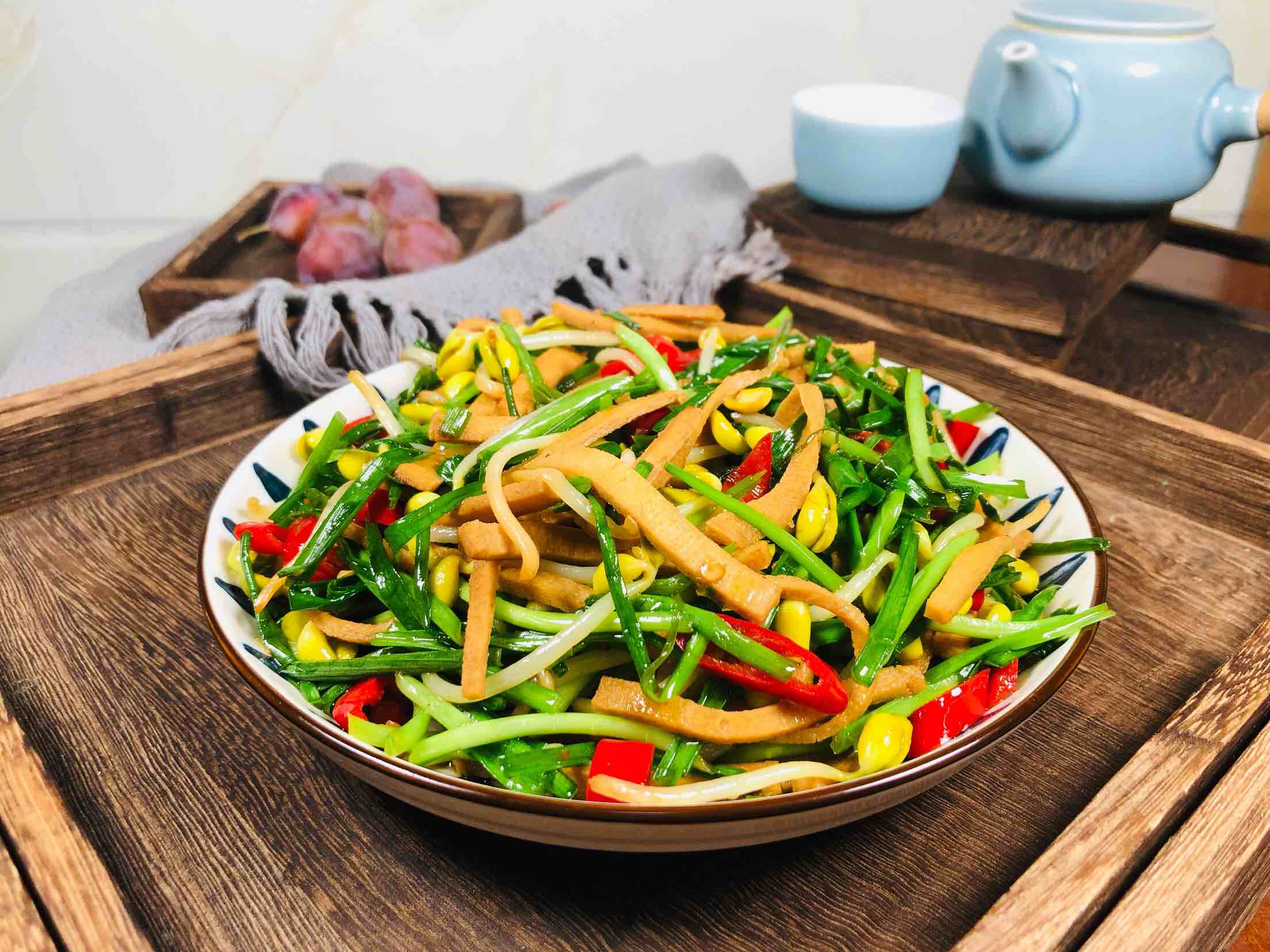 韭香豆芽炒干子的做法-家常味炒菜譜