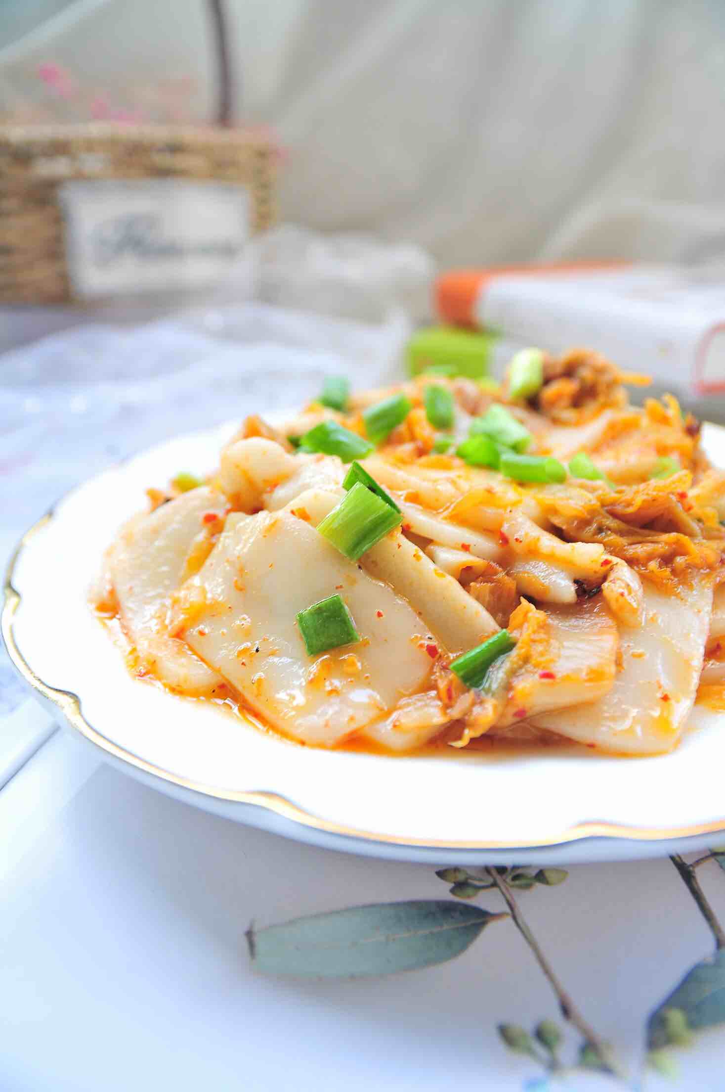 辣白菜炒年糕的做法-家常味炒菜譜-易網健康養(yǎng)生網 辣白菜炒年糕的做法-家常味炒菜譜