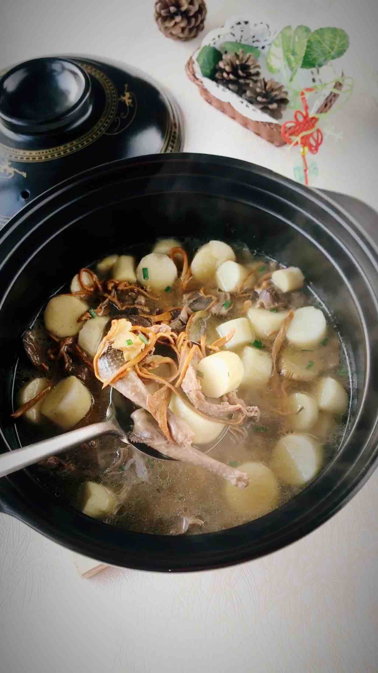 蟲草花山藥燉乳鴿的做法-家常味燉菜譜-易網健康養生網 蟲草花山藥燉乳鴿的做法-家常味燉菜譜