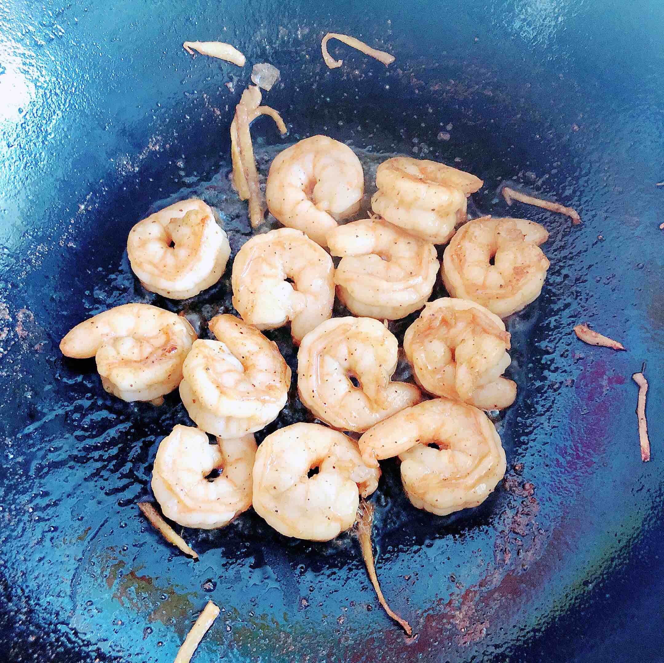 荷蘭豆炒蝦仁的做法-咸鮮味炒菜譜