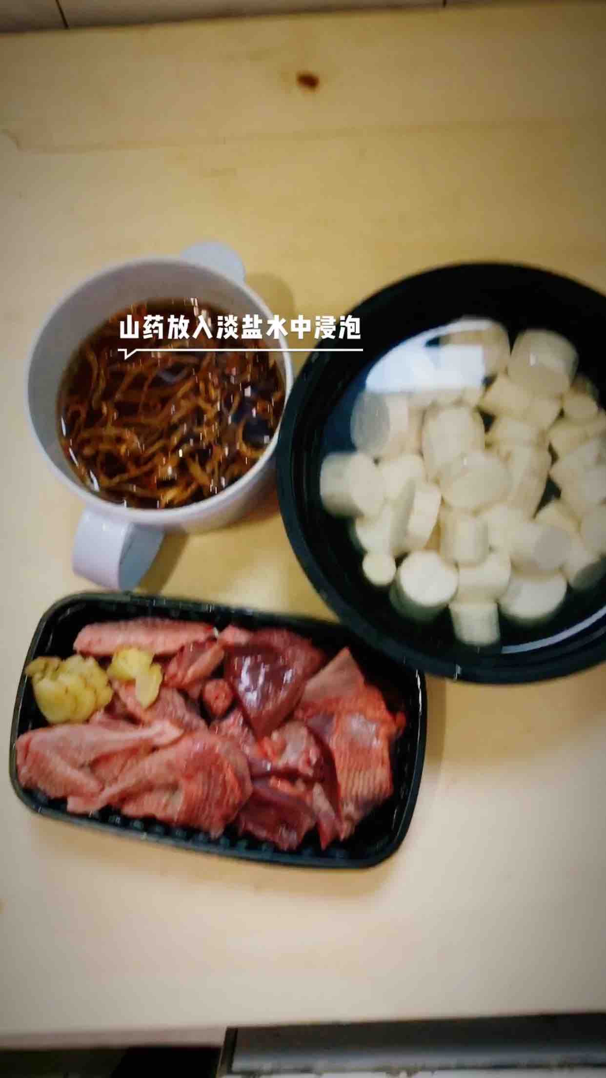 蟲草花山藥燉乳鴿的做法-家常味燉菜譜