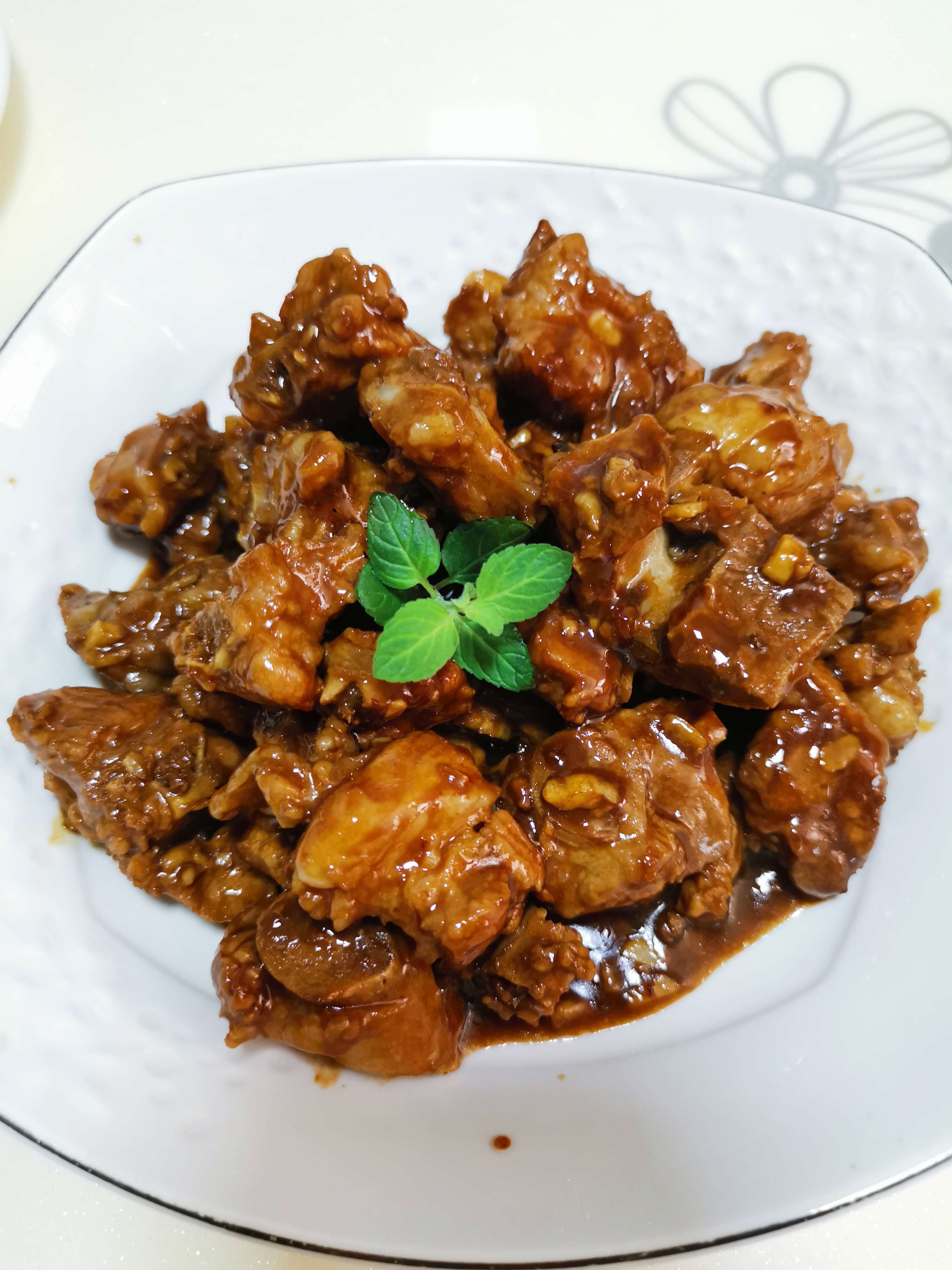 豉油排骨的做法-家常味燜菜譜-易網(wǎng)健康養(yǎng)生網(wǎng) 豉油排骨的做法-家常味燜菜譜