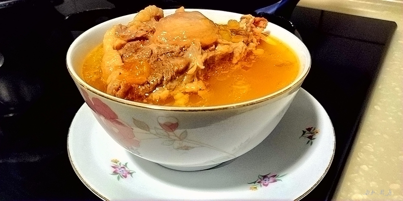 番茄牛尾湯的做法-酸甜味燉菜譜-易網(wǎng)健康養(yǎng)生網(wǎng) 番茄牛尾湯的做法-酸甜味燉菜譜